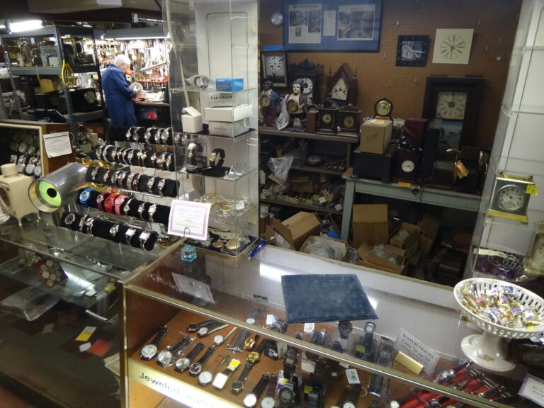 clock repair shop